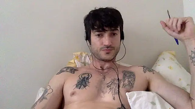 Fubinha online show from November 2025 06:35:01 PM