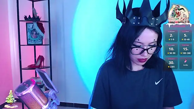 Snapshot of girldom chatting on December 2025 08:59:01 PM girldom online show from December 2025 08:59:01 PM