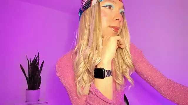 Snapshot of Angelgolden_ chatting on September 2025 02:01:01 AM Angelgolden online show from September 2025 02:01:01 AM