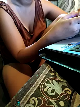 Lovelyann02 online show from June 2026 05:05:02 AM