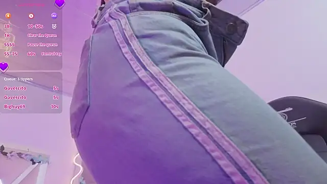 ZURY TAY online show from February 2026 11:50:01 AM