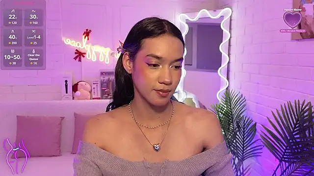 artemiss tay online show from December 2025 07:18:01 PM