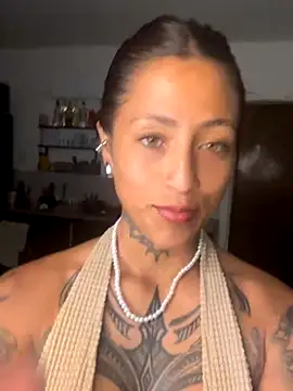 rih4nnna online show from December 2025 04:06:01 AM