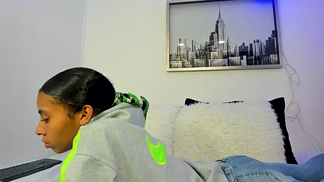 sarah ashbourne online show from October 2025 12:35:01 PM