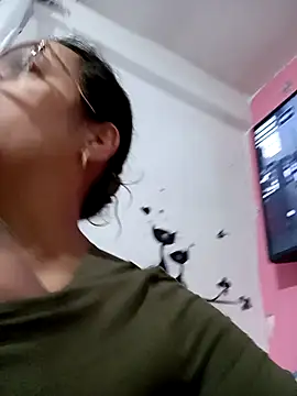 Lady 16 online show from September 2025 10:53:01 PM