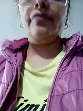 Lady 16 online show from November 2025 02:03:01 AM