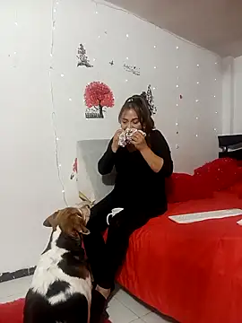 Lady 16 online show from December 2025 01:44:02 AM