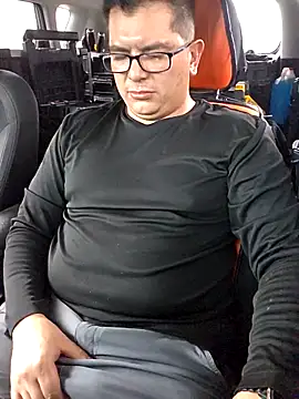 lucho8690 online show from September 2025 09:18:01 PM