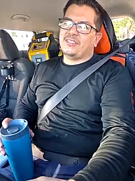 lucho8690 online show from October 2025 09:15:01 PM