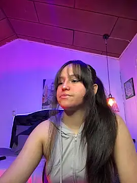 Eymmy 24 online show from October 2025 03:06:01 AM