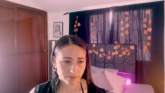 Snapshot of Sofia-mel chatting on September 2025 05:27:02 PM Sofia-mel online show from September 2025 05:27:02 PM