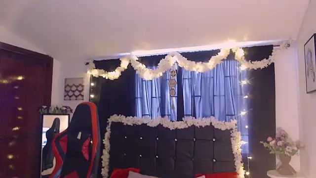 Snapshot of Sofia-mel chatting on October 2025 03:09:02 PM Sofia-mel online show from October 2025 03:09:02 PM