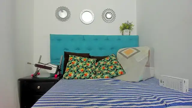 neferet opal online show from February 2026 11:30:02 PM