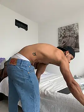 DeimonOficial online show from November 2025 03:44:01 PM