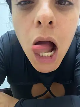 Moon-Lice online show from April 2026 02:22:02 AM