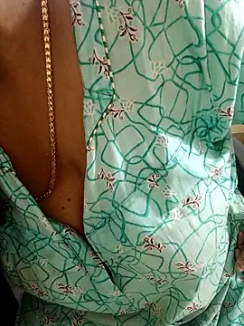 Snapshot of tami_lavanya chatting on October 2025 11:29:01 AM tami lavanya online show from October 2025 11:29:01 AM