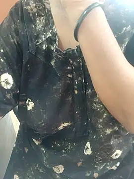 Snapshot of tami_lavanya chatting on November 2025 03:41:01 AM tami lavanya online show from November 2025 03:41:01 AM