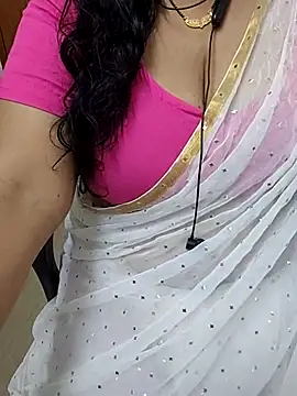 tami lavanya online show from June 2026 06:02:01 PM