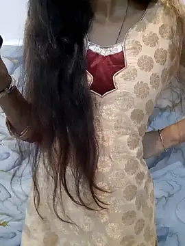 Aarti-kumri online show from April 2026 07:07:02 PM