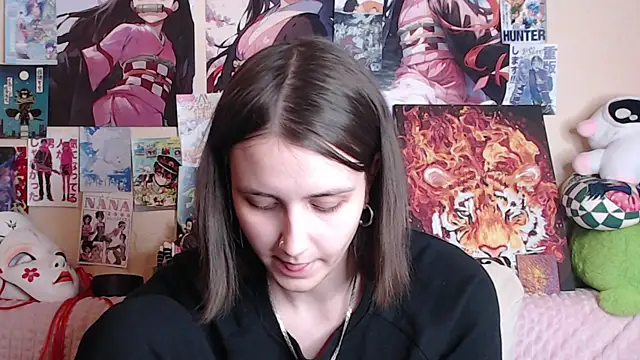 Snapshot of AliceChio chatting on November 2025 05:57:01 PM AliceChio online show from November 2025 05:57:01 PM