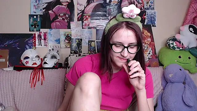 Snapshot of AliceChio chatting on December 2025 04:17:01 AM AliceChio online show from December 2025 04:17:01 AM