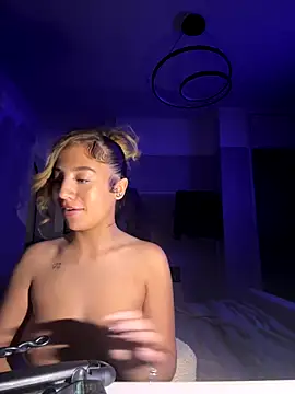 Aurorajadex online show from September 2025 12:05:01 AM