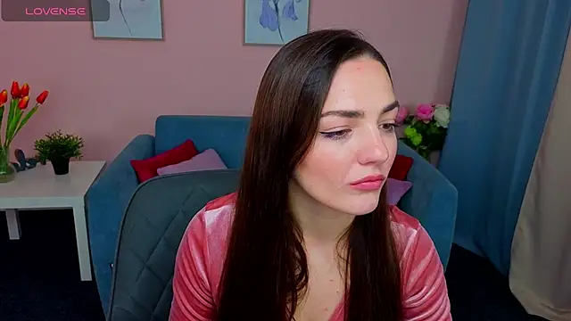 Snapshot of MyEllaLuvs chatting on October 2025 08:17:01 PM MyEllaLuvs online show from October 2025 08:17:01 PM