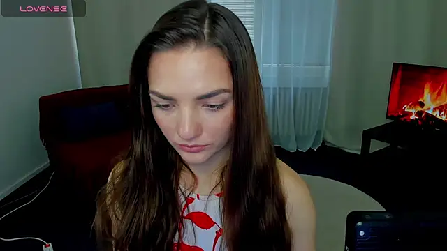 Snapshot of MyEllaLuvs chatting on October 2025 01:29:01 PM MyEllaLuvs online show from October 2025 01:29:01 PM