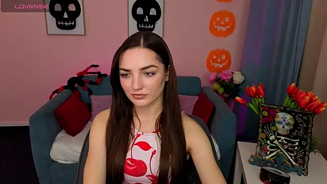 Snapshot of MyEllaLuvs chatting on October 2025 02:23:02 PM MyEllaLuvs online show from October 2025 02:23:02 PM