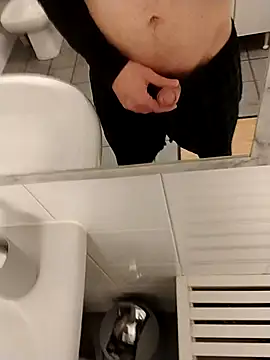 Snapshot of Baldassarre1990 chatting on November 2025 01:30:02 AM Baldassarre1990 online show from November 2025 01:30:02 AM