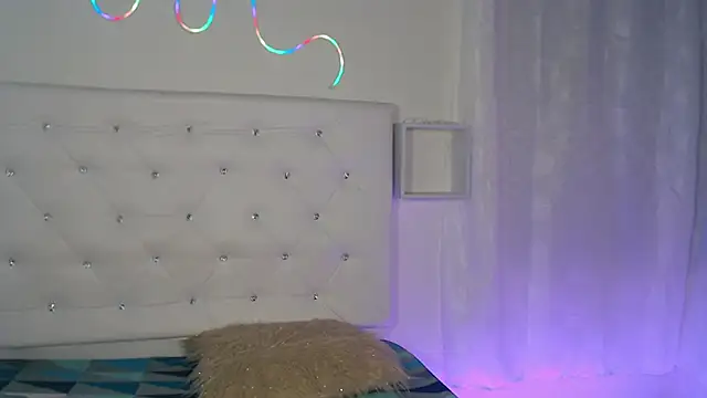 tatixxxvega online show from October 2025 01:31:02 PM