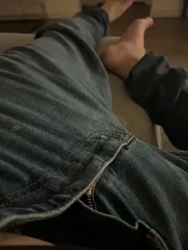 encinas15 online show from February 2026 09:37:02 AM