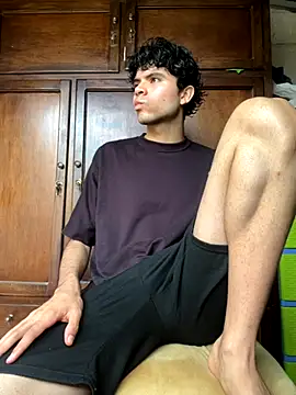 Axel-Mejia online show from November 2025 07:58:01 PM