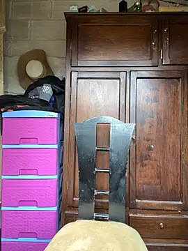 Axel-Mejia online show from December 2025 07:41:01 PM