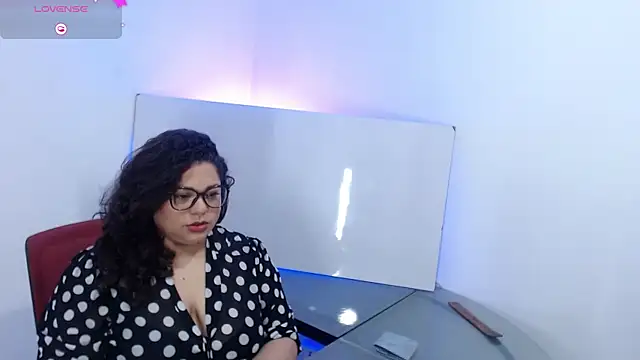 Snapshot of merly_chica chatting on October 2025 01:22:01 PM merly chica online show from October 2025 01:22:01 PM