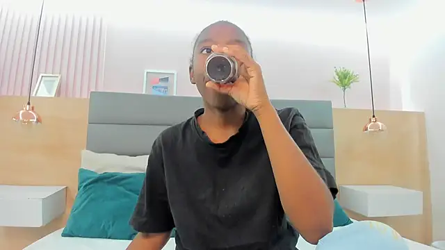  emma willliams  online show from November 2025 01:45:01 PM