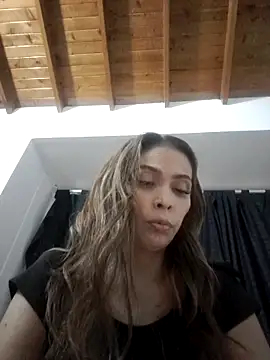 Snapshot of babara_ chatting on November 2025 11:15:01 PM babara online show from November 2025 11:15:01 PM