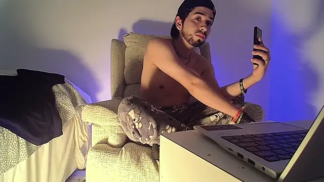 Snapshot of Dimax_xxx chatting on December 2025 11:00:02 PM Dimax xxx online show from December 2025 11:00:02 PM