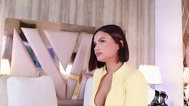 IrinaVelvet online show from September 2025 04:45:02 PM