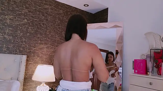 IrinaVelvet online show from November 2025 04:41:01 PM