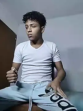 Snapshot of Manuel_Mateus1 chatting on November 2025 12:32:01 AM Manuel Mateus1 online show from November 2025 12:32:01 AM