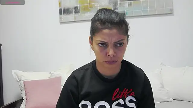 LadyLiia online show from December 2024 04:45:01 AM