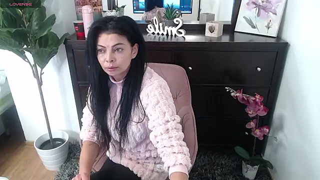 LadyLiia online show from February 2026 04:57:02 AM