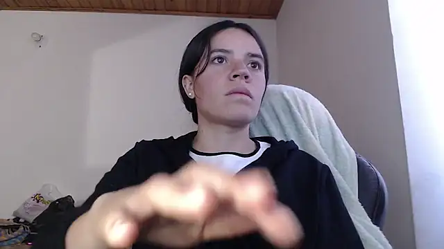 Snapshot of Skylar_Serenity chatting on December 2025 08:13:01 PM Skylar Serenity online show from December 2025 08:13:01 PM