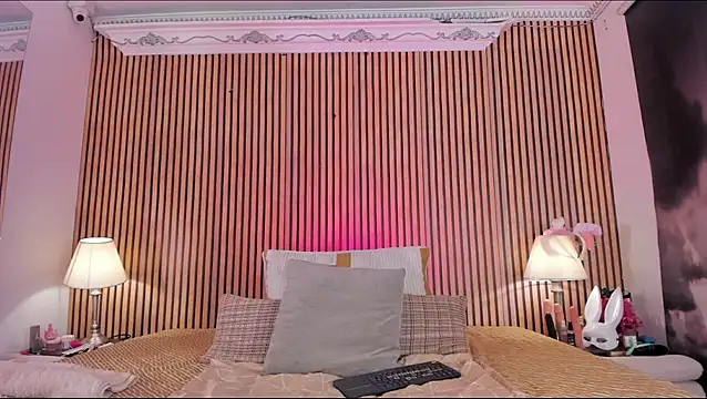 keeyla stone online show from November 2025 08:52:01 PM