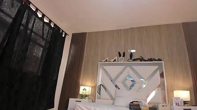 VanessaHard as online show from December 2025 07:34:02 PM