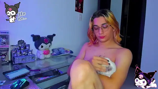 Snapshot of KeitaMoon chatting on September 2025 10:31:02 PM KeitaMoon online show from September 2025 10:31:02 PM