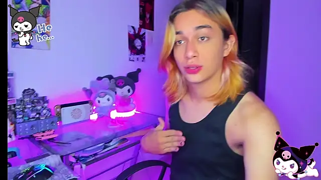 Snapshot of KeitaMoon chatting on November 2025 10:56:02 PM KeitaMoon online show from November 2025 10:56:02 PM