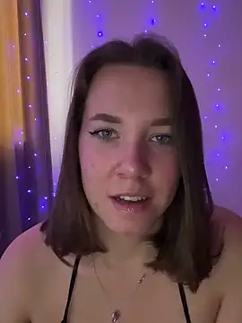 Candy Foxxxy  online show from September 2025 08:05:01 AM