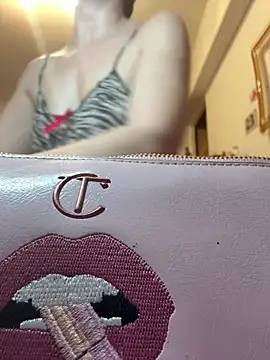DahliaVonLure online show from June 2026 12:42:01 AM